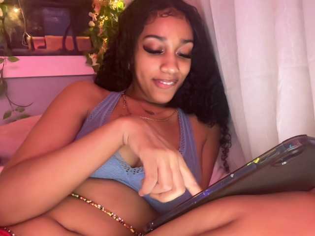 Prettyblackgalll webcam bongacams model stream image