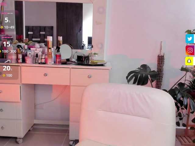 Rosth1's BongaCams show and profile