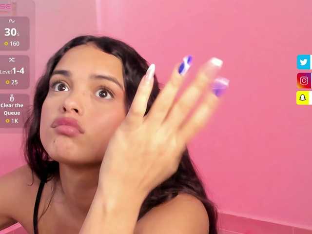 Rosth1's BongaCams show and profile