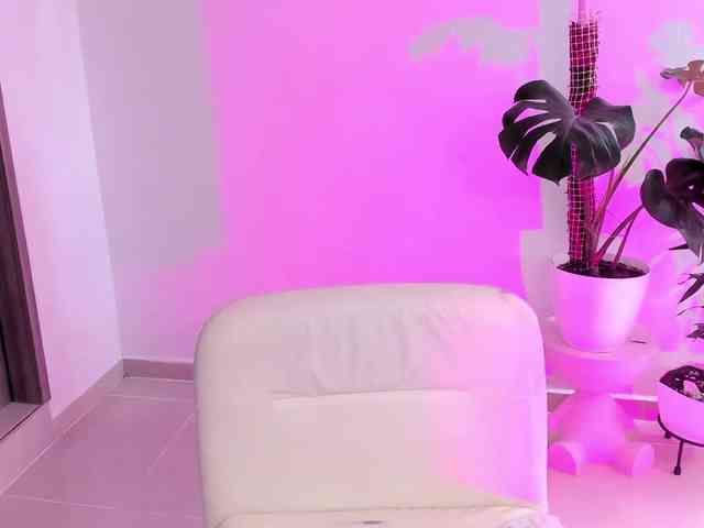 Rosth1 Live Webcam on BongaCams