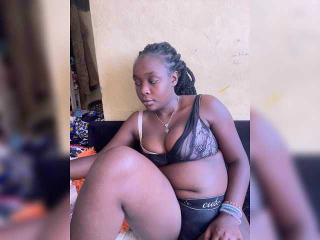 Prettyjazz's BongaCams show and profile