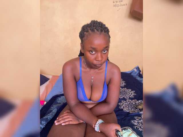 Profile and Statistics for Prettyjazz on BongaCams