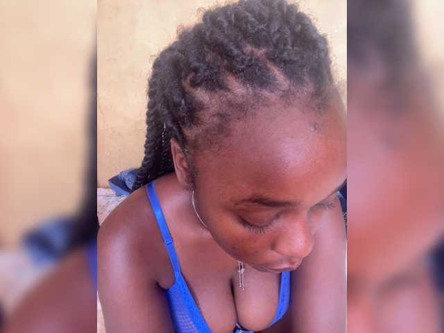 Prettyjazz's BongaCams show and profile