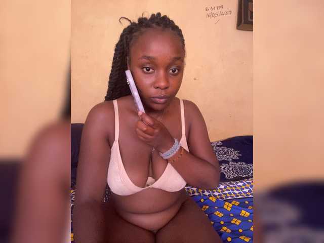 Prettyjazz's BongaCams show and profile