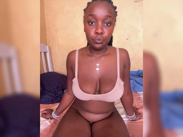 Prettyjazz's BongaCams show and profile