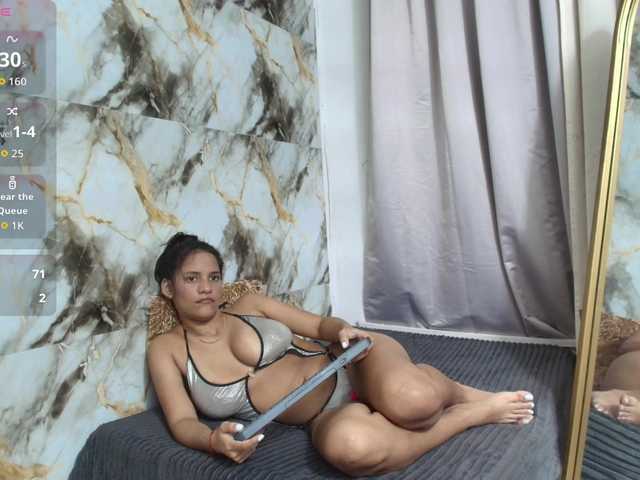 nicole-bigboobs's BongaCams show and profile
