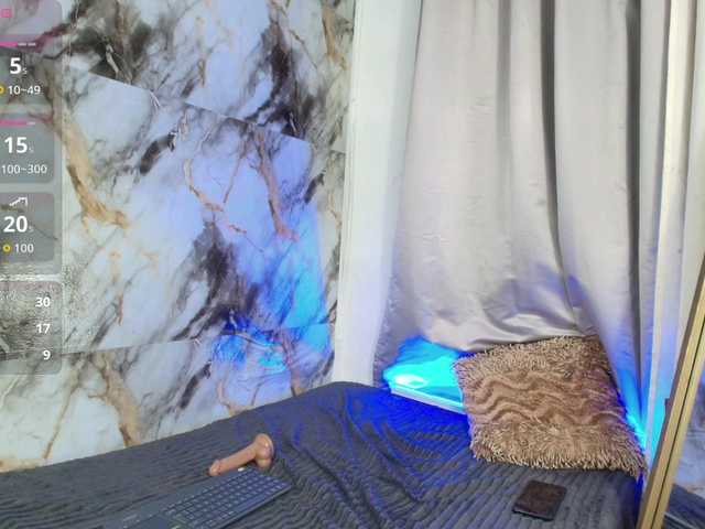 nicole-bigboobs's BongaCams show and profile