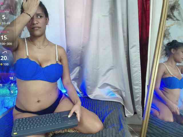 nicole-bigboobs nicole-bigboobs