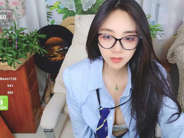 zhuli1163's BongaCams show and profile