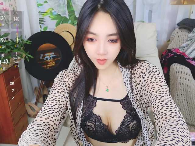 zhuli1163's BongaCams show and profile