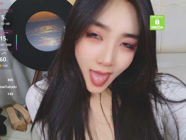 zhuli1163's BongaCams show and profile
