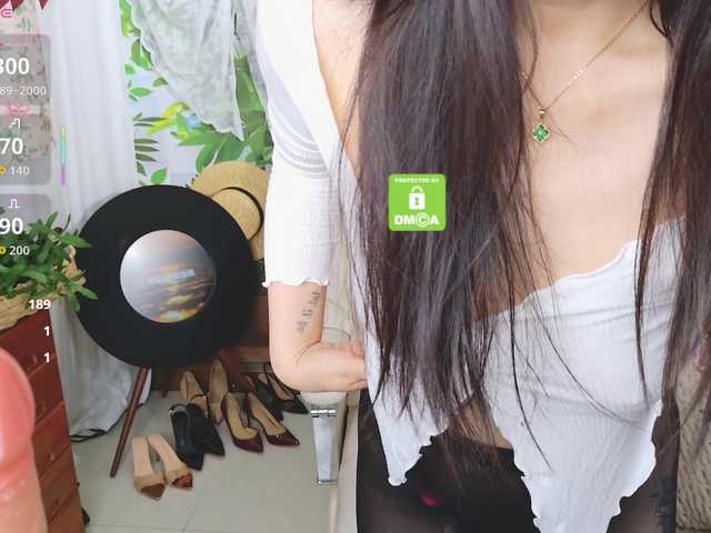 zhuli1163's BongaCams show and profile