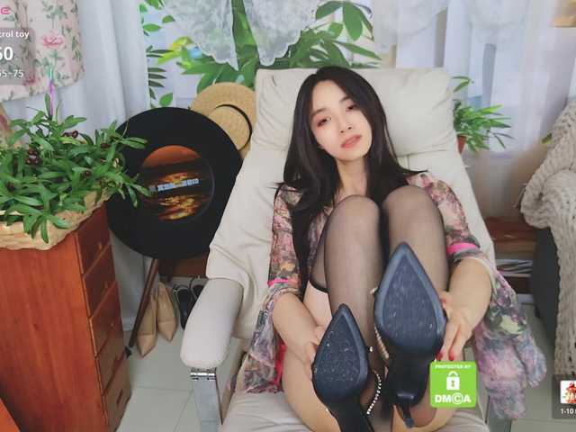 zhuli1163's BongaCams show and profile