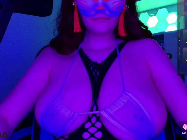 -Kitsune-'s BongaCams show and profile