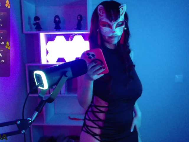 -Kitsune-'s BongaCams show and profile