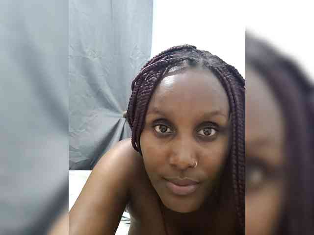 Prettycarolinaa Live Webcam on BongaCams