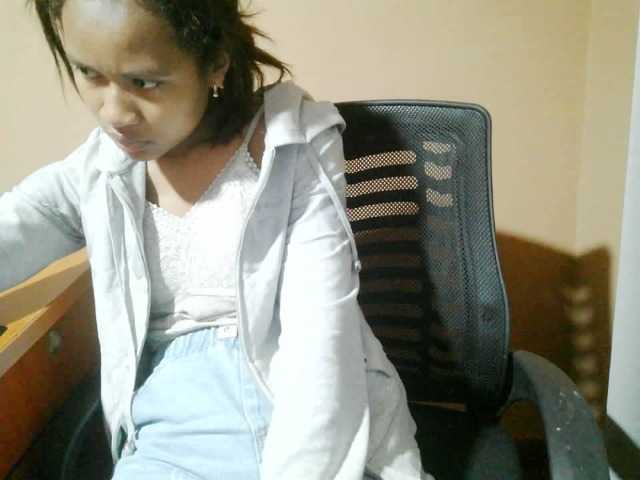 Nieliah Live Cam on BongaCams