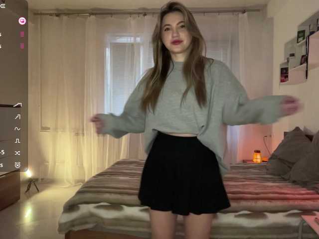Kellynaive1