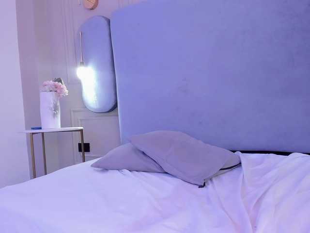 Maddiemml's BongaCams show and profile