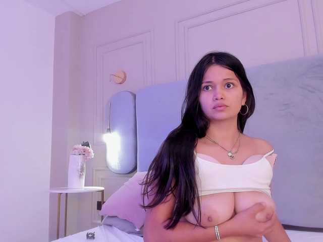 Maddiemml's BongaCams show and profile