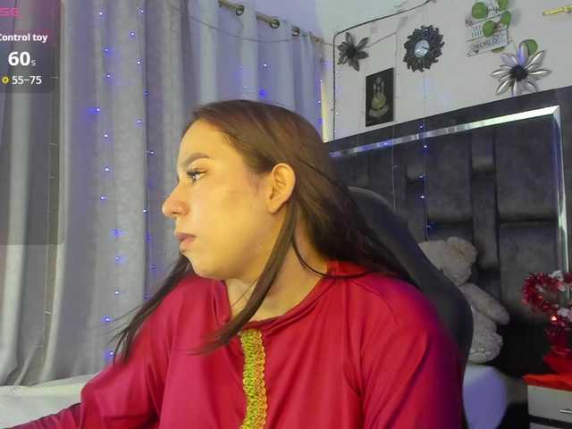 AlanaSaadi's BongaCams show and profile