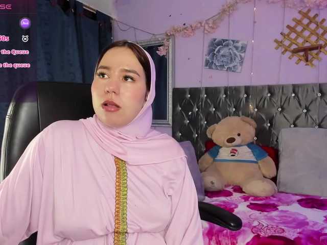 AlanaSaadi's BongaCams show and profile