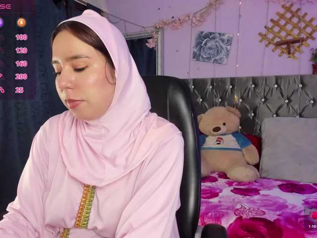 AlanaSaadi's BongaCams show and profile