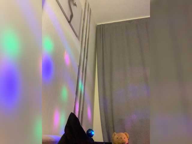 Anutik88's BongaCams show and profile