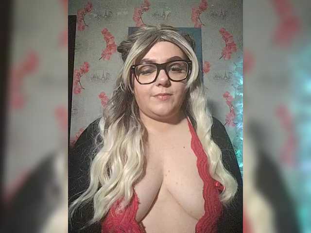 Ms-Ella's BongaCams show and profile