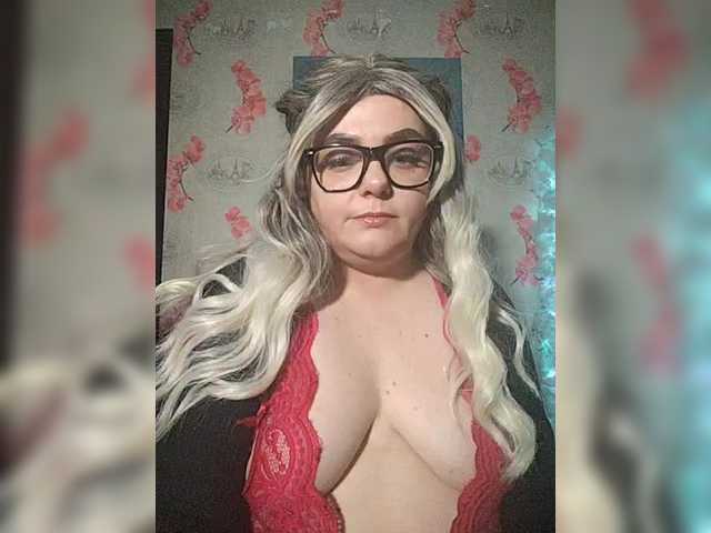 Ms-Ella's BongaCams show and profile