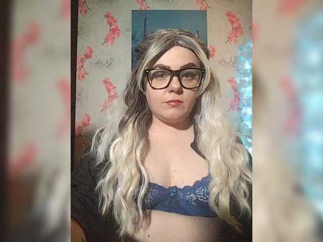 Ms-Ella's BongaCams show and profile