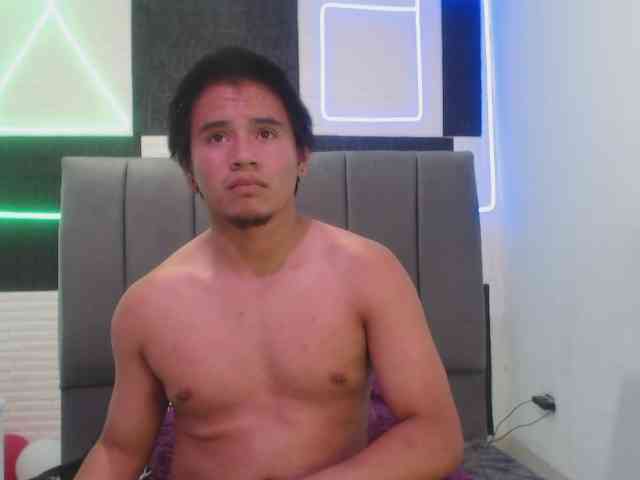 adonislatin19 adonislatin19