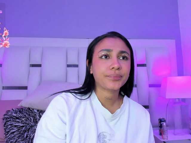 ScarletHill's BongaCams show and profile