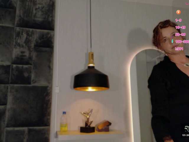 Adriana-gold's BongaCams show and profile