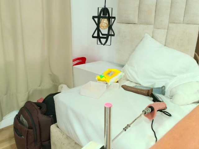 Preview of sara-bigass