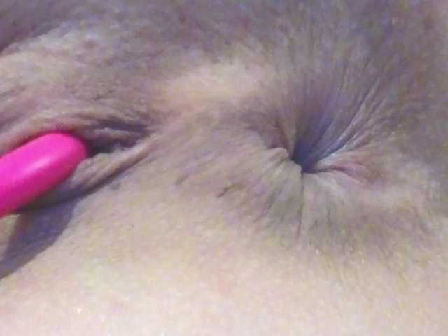 Anasquirt69's BongaCams show and profile