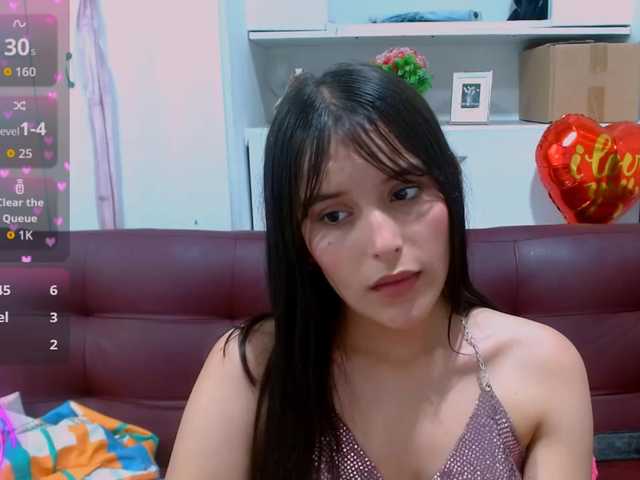 nathaly18's BongaCams show and profile