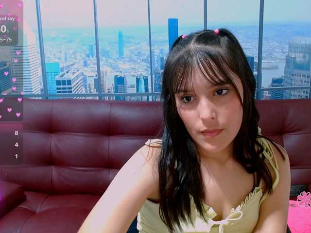 nathaly18's BongaCams show and profile