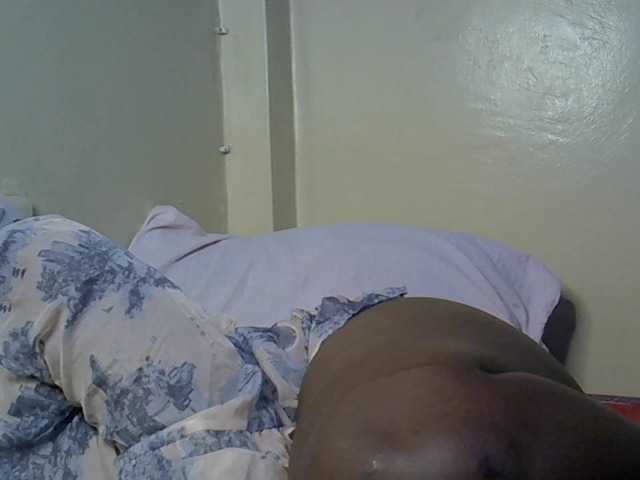 thickkasheri Live Cam on BongaCams