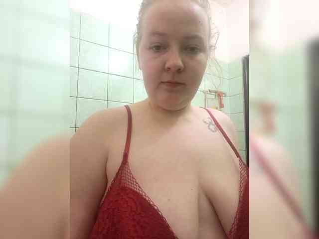 Carolin Live Webcam on BongaCams