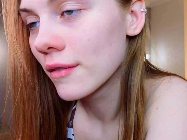 CrystalDiva's BongaCams profile