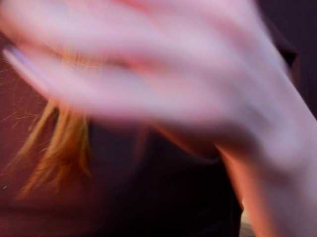 CrystalDiva's BongaCams show and profile