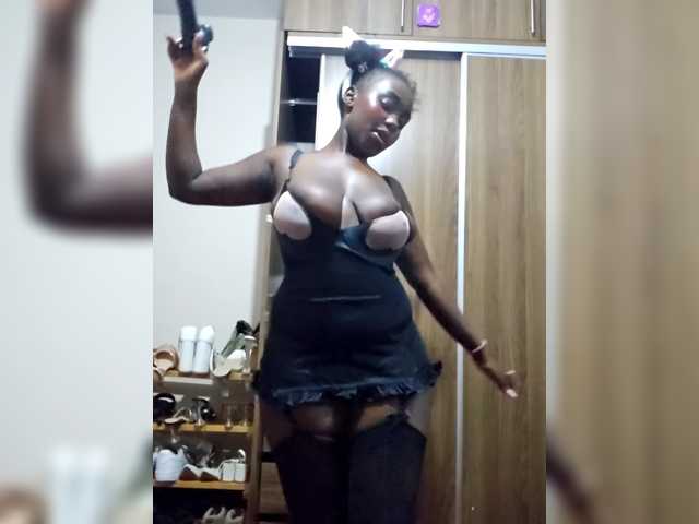 Peachydoll's BongaCams show and profile