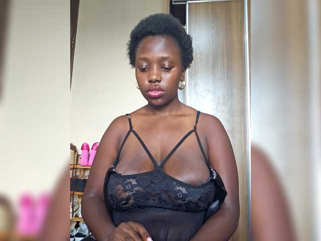 Peachydoll's BongaCams show and profile