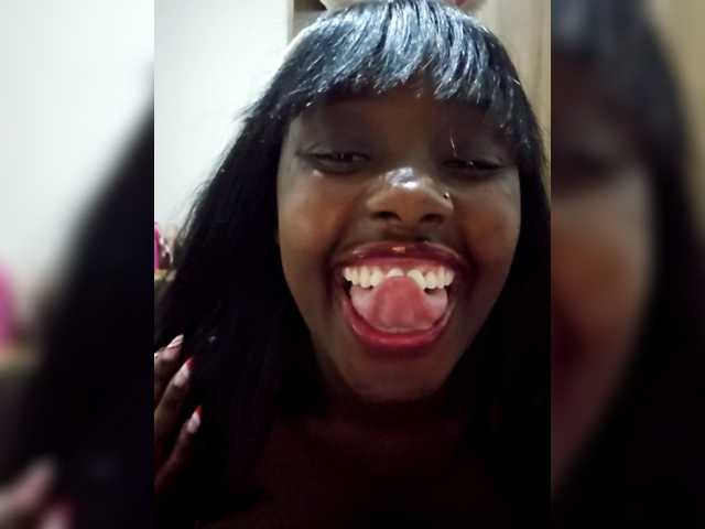 Peachydoll's BongaCams show and profile