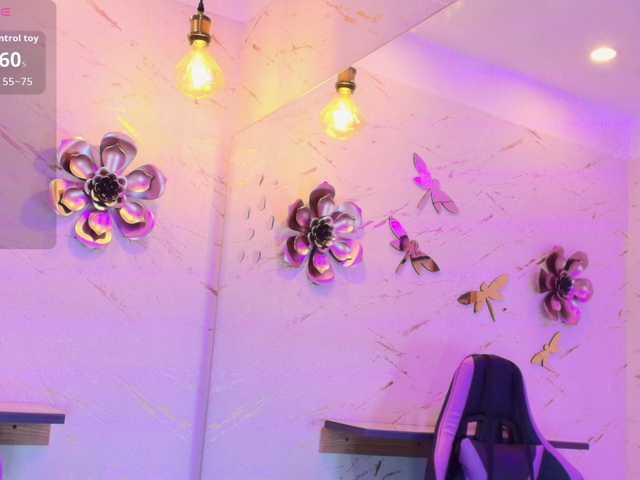 iris-black's BongaCams show and profile