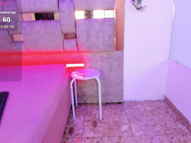 iris-black's BongaCams show and profile