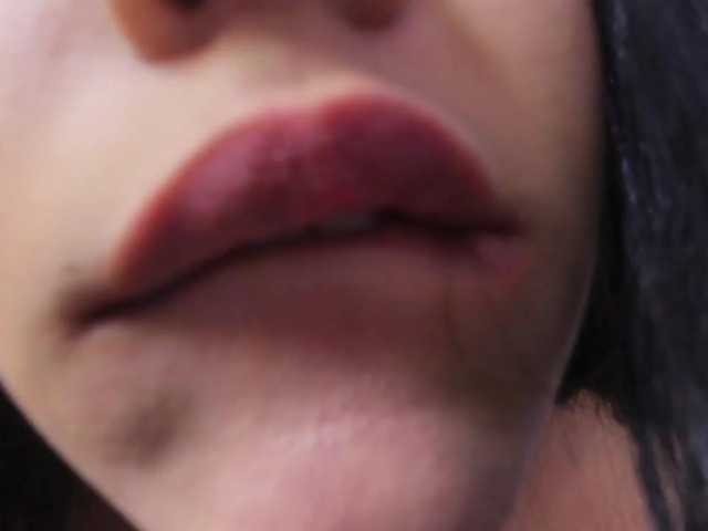 iris-black's BongaCams show and profile