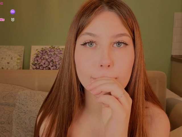 AliceGrand's BongaCams show and profile