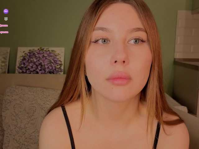 AliceGrand's BongaCams show and profile